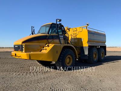Caterpillar 735 WT Water Wagon