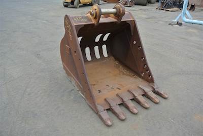 Caterpillar Skeleton Bucket