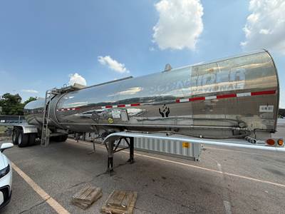 1998 Brenner 6500 Gallon Center Discharge Chemical / Acid Tank Trailer