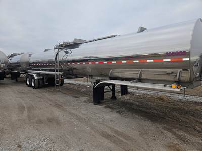 2023 Brenner 7000 Gallon Insulated Stainless Steel DOT 407 Chemical / Acid Tank Trailer