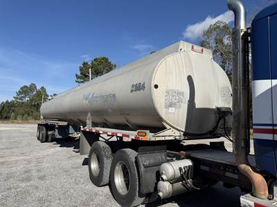 1991 Polar 9200 Gallon 1 Compartment Fuel Tanker Trailer