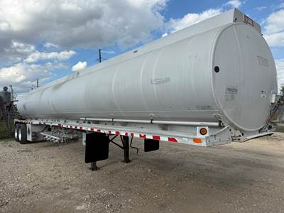 1998 Heil 9300 Gallon 4 Compartment Fuel Tanker Trailer