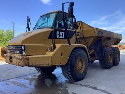 Caterpillar 725 Articulated Truck