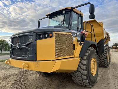 John Deere 410 P Articulated Truck