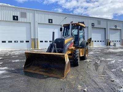 John Deere 310SK Backhoe