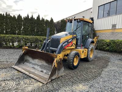 John Deere 310SL Backhoe