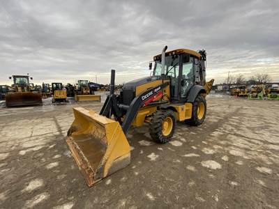 John Deere 320 P-TIER Backhoe