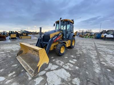 John Deere 320 P-TIER Backhoe
