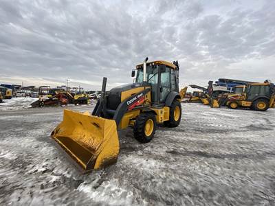 John Deere 320 P-TIER Backhoe
