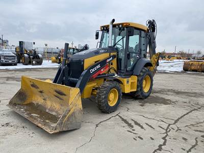 John Deere 320 P-TIER Backhoe