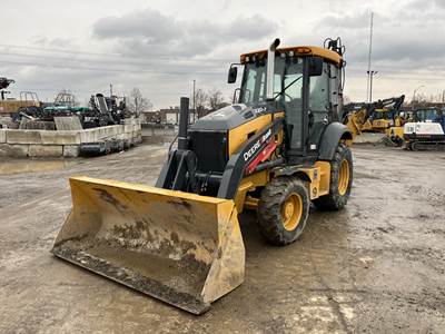 John Deere 320 P-TIER Backhoe