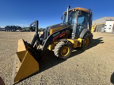 John Deere 320 P-TIER Backhoe