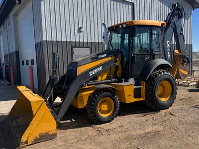 John Deere 410 P Backhoe