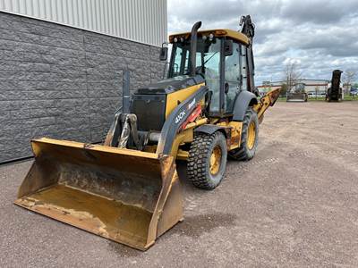 John Deere 410K Backhoe