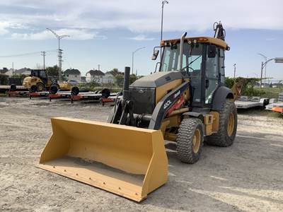 John Deere 410L Backhoe