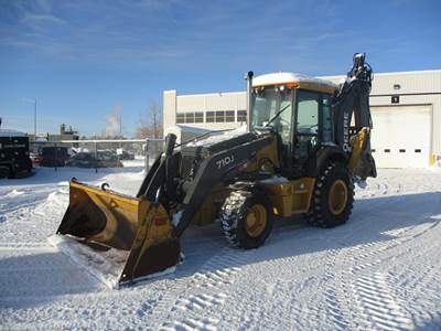 John Deere 710J Backhoe
