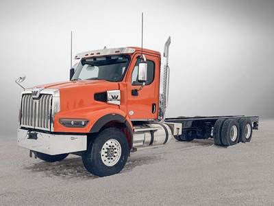 Western Star 49X Tandem Axle Cab & Chassis Truck - 505HP