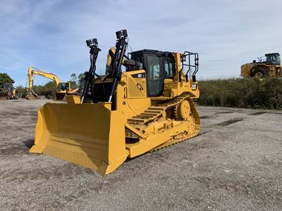 Caterpillar D6T Dozer
