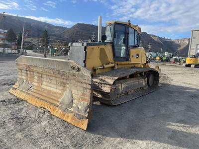John Deere 850J Dozer