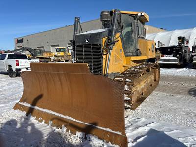 John Deere 850L Dozer