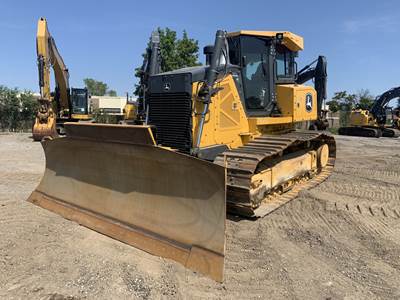 John Deere 850L Dozer