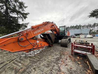 Hitachi ZX470LC Excavator