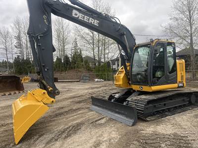 John Deere 135G Excavator