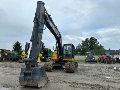 John Deere 200G LC Excavator