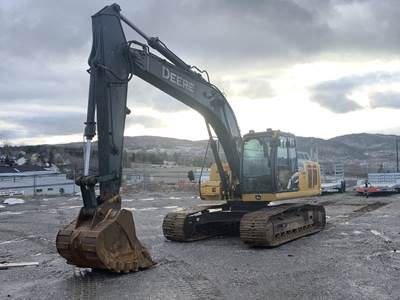 John Deere 210G LC Excavator