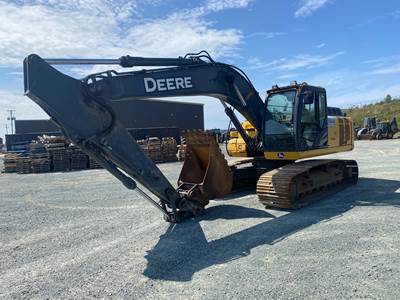 John Deere 210G LC Excavator