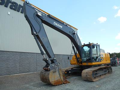 250 P Excavator