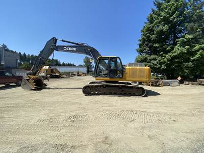 250G LC Excavator