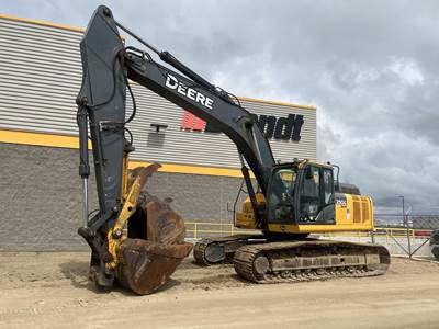 John Deere 250G LC Excavator