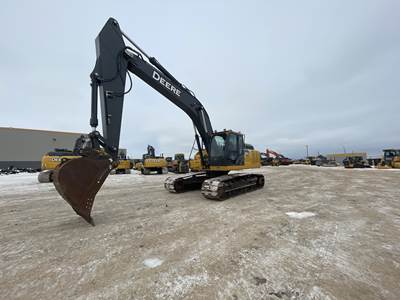 John Deere 250G LC Excavator