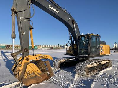 John Deere 250G LC Excavator