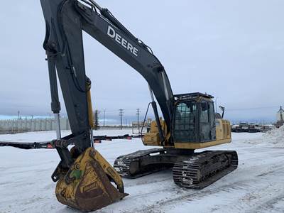 John Deere 250G LC Excavator