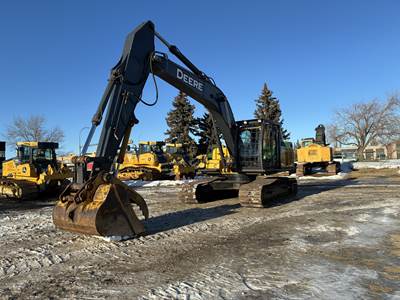 John Deere 250G LC Excavator