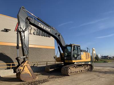 John Deere 250G LC Excavator