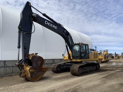 John Deere 290G LC Excavator
