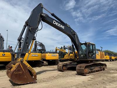 John Deere 290G LC Excavator