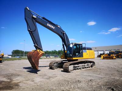 John Deere 300G LC Excavator