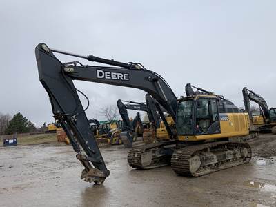 John Deere 300G LC Excavator