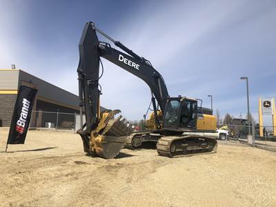 John Deere 300G LC Excavator