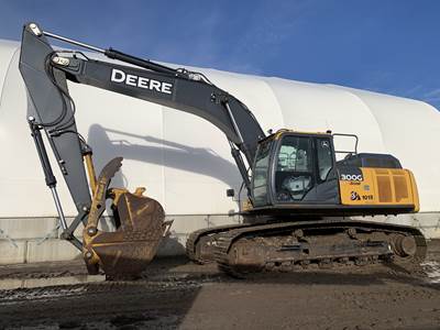 John Deere 300G LC Excavator