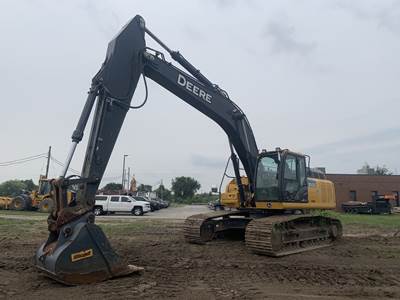 John Deere 300G LC Excavator