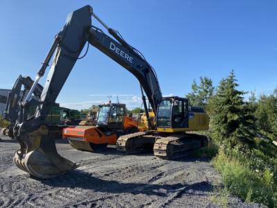 John Deere 350G LC Excavator