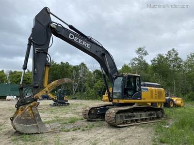 John Deere 350G LC Excavator