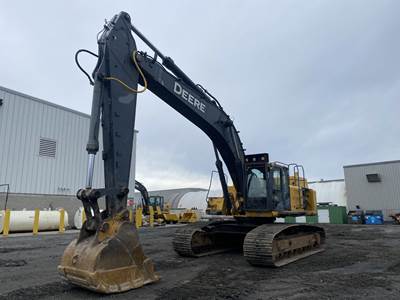 John Deere 450D LC Excavator