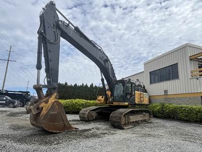 John Deere 470G LC Excavator