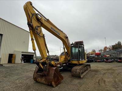 Komatsu PC228 Excavator